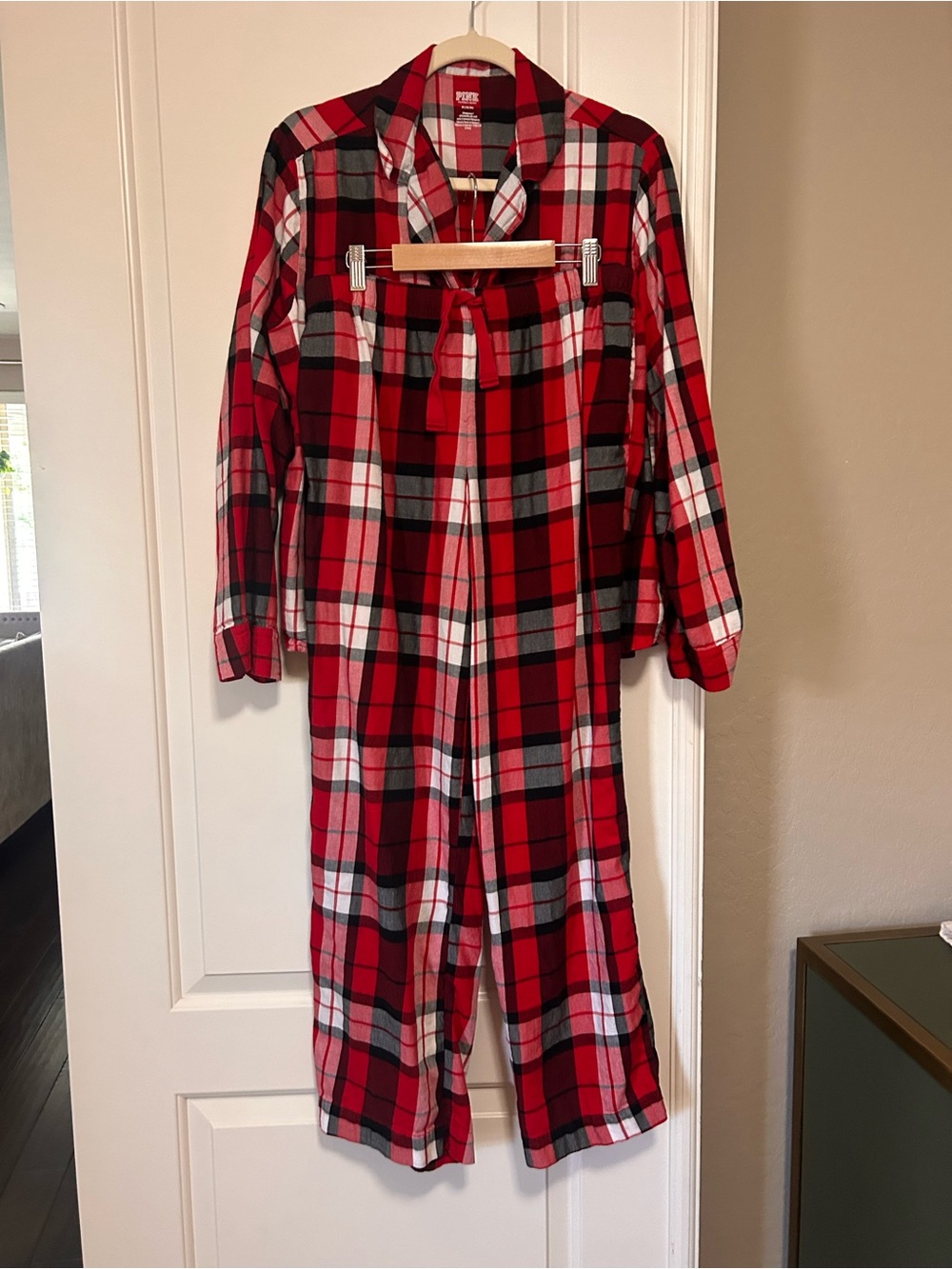 😴🖤♥️PINK Victoria's Secret Red & Black Plaid Pajama Set ♥️🥱🖤